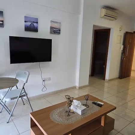 One Bedroom Aptm Ларнака